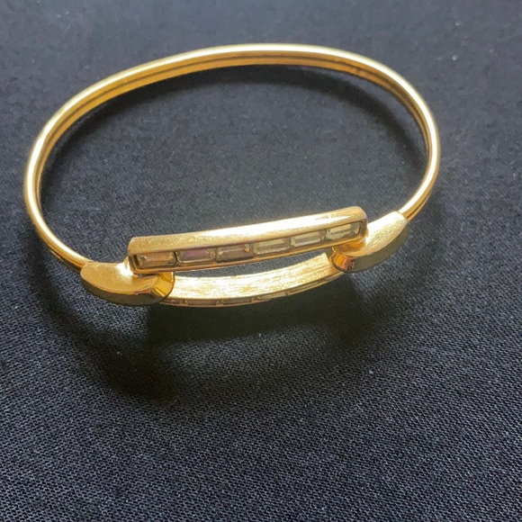 Trifari Crown Bracelet, GUC - Picture 2 of 8